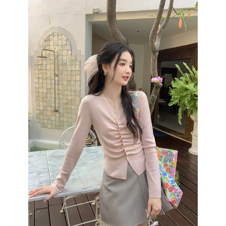 花栗鼠小姐奶油甜酒轻甜优雅褶皱收腰显瘦上衣打底针织衫女打底衫