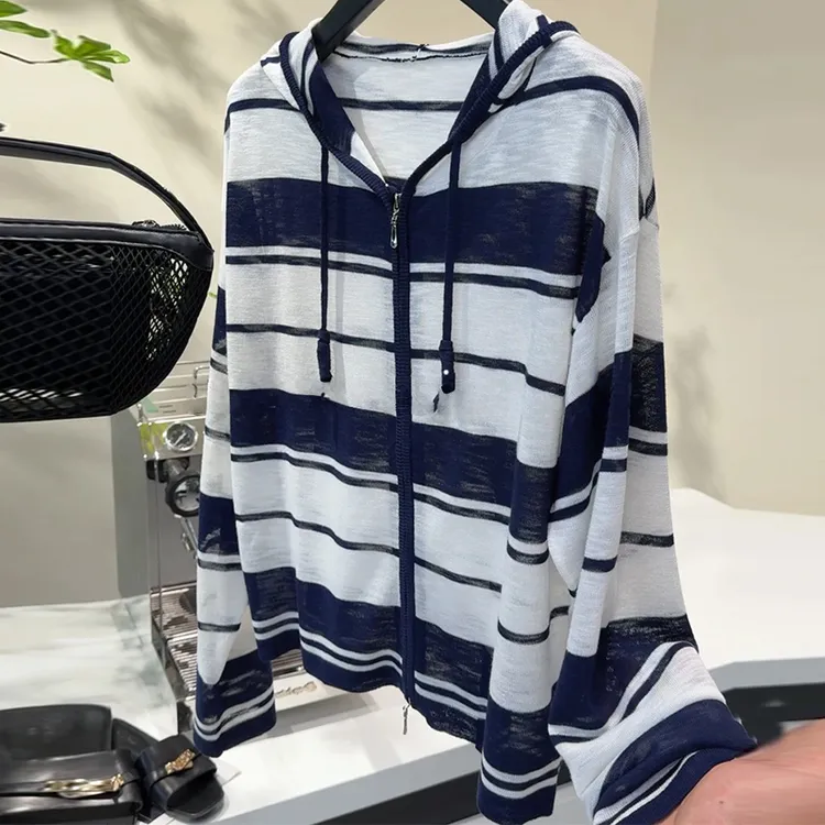 条纹连帽针织开衫女2025年新款夏季薄款防晒罩衫长袖拉链外套上衣