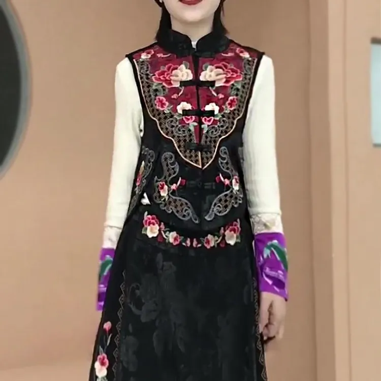 新款民族风刺马甲新中式立领修身背心坎肩中国风马夹外套女