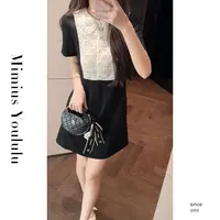 【mimius】肉肉 复古经典减龄娃娃领蕾丝拼接连衣裙（含胸针） G05163