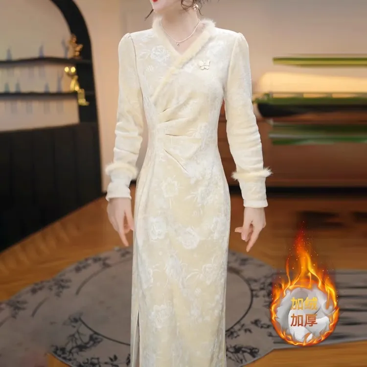 加绒加厚国风礼服连衣裙女2024冬季新款气质优雅修身显瘦打底裙子