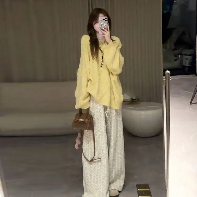 孕妇装秋冬装套装2025新款网红针织休闲外穿阔腿裤慵懒风长裤子女