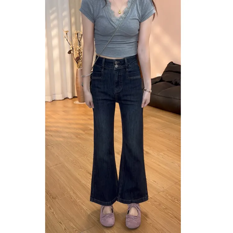 韩版时尚微宽松九分喇叭牛仔裤秋冬新款显瘦直筒不贴腿微喇裤女士