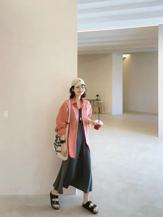 2025春夏新款韩系宽松洋气减龄粉色衬衫女灰色气质连衣裙两件套