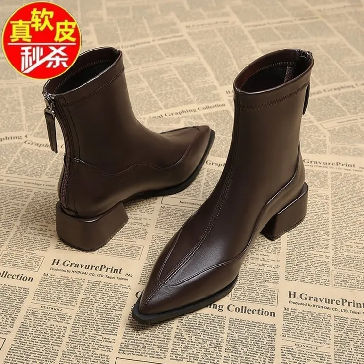 品牌断码真皮法式尖头弹力瘦瘦靴低跟新款粗跟短靴女棕色切尔西靴
