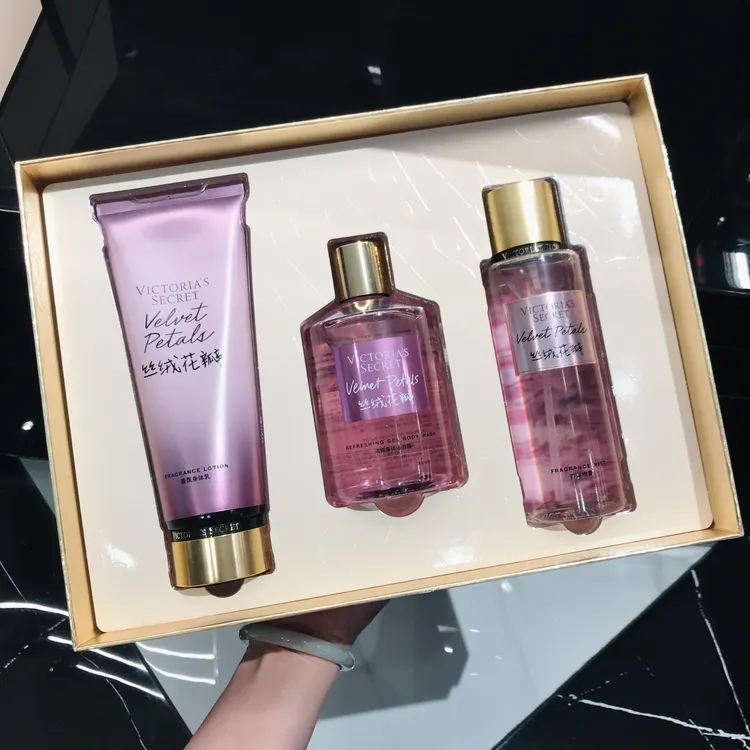 【节日礼盒】礼物维密香水身体乳组合礼盒套装丝绒花瓣送礼女朋友