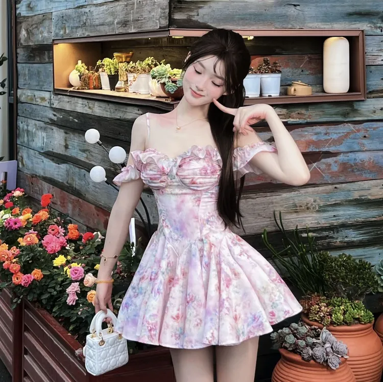 【花开半夏】夏季甜美清新法式修身显瘦纯欲风气质设计感碎花连衣裙