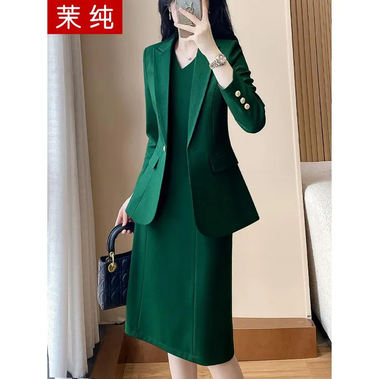 西装外套女2025新款墨绿色轻职场高级感西服套裙重要场合职业洋气