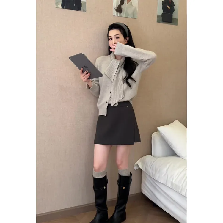 2025秋季新款韩系穿搭宽松长袖设计感毛衣开衫气质高腰显瘦半身裙