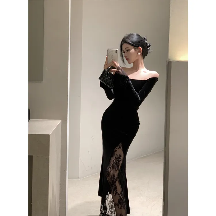 实拍  辣妹黑色高级感丝绒连衣裙女秋小个长款大摆连衣裙