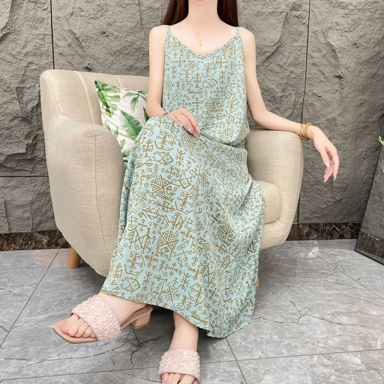 【南亭风】夏季碎花时尚宽松气质吊带连衣裙女宽松印花长裙女