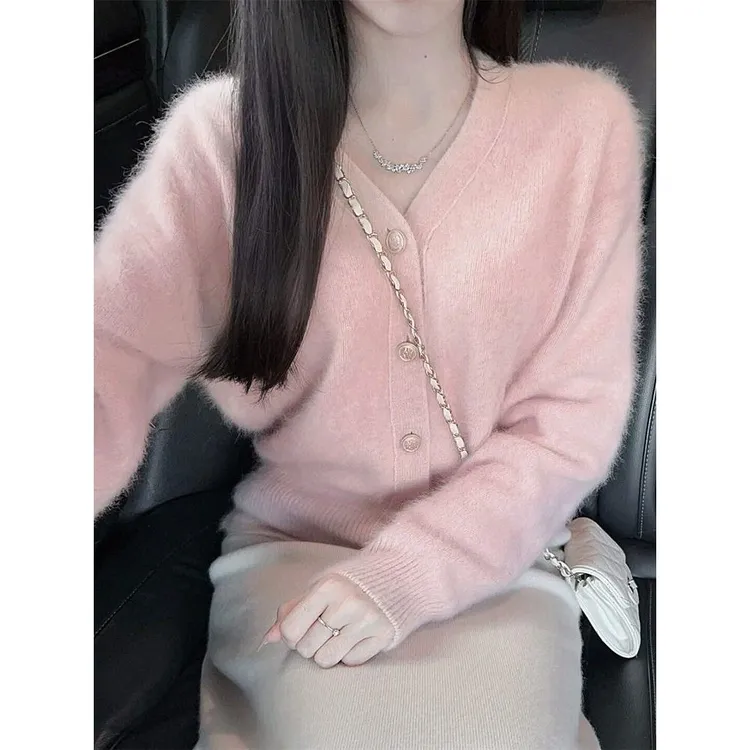 粉色领软糯毛衣外套女短款外穿2025新款宽松慵懒小香风针织开衫