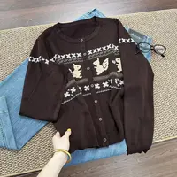 小松鼠!好气质好显贵~重工提花撞色设计正肩显瘦针织衫Y8241