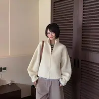 K2390 奶霜~米白圈圈毛立领拉链外套开衫