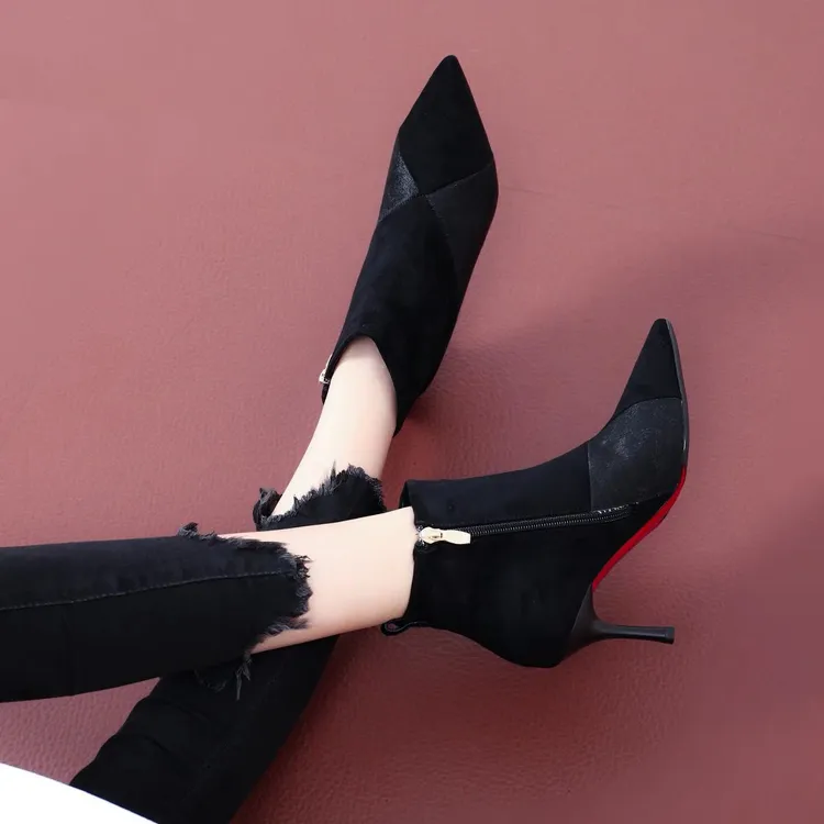 加绒瘦瘦靴短靴休闲风细跟跟鞋尖头冬季2025秋冬网红韩版上班鞋子