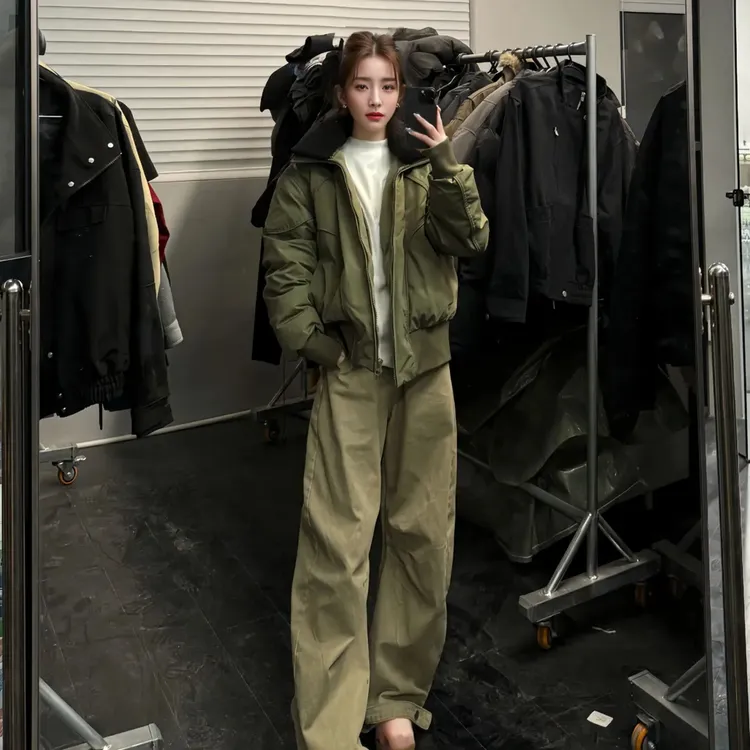 「TtAU」冬季“夜绒棱境”羊羔毛领防风加厚机能短款夹克棉服