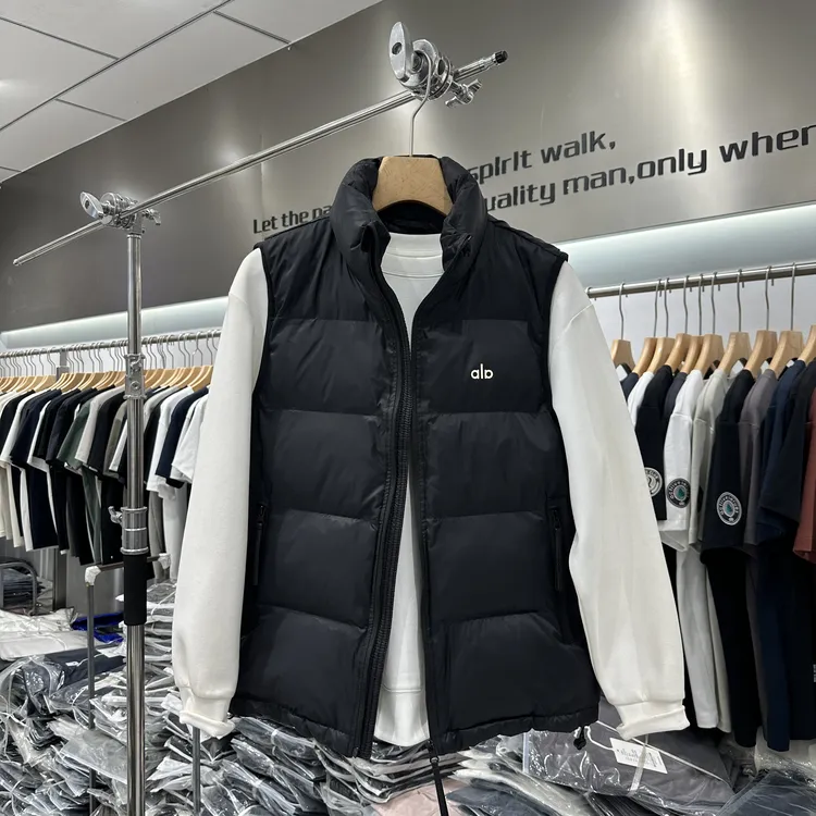 冬季新款男士立领防寒棉马甲潮流字母工装拉链口袋坎肩外套