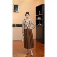 6891【香草拿铁】V领亮片拼接假两件高级感收腰连衣裙