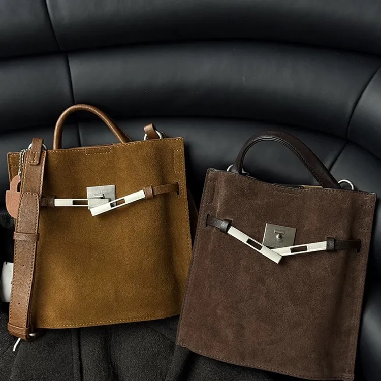 25秋冬新款时尚百搭复古磨砂皮单肩斜挎包高级感手提包凯莉信封包