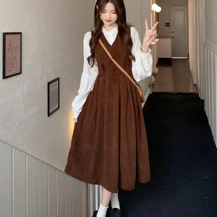 灯芯绒两件套秋装甜美森系中长款收腰A字裙V领背带连衣裙女套装裙
