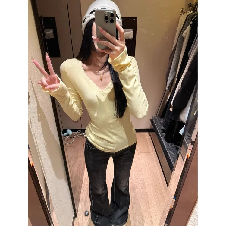 V领内搭打底衫秋冬修身拉链T恤长袖显瘦可外穿女上衣保暖设计感