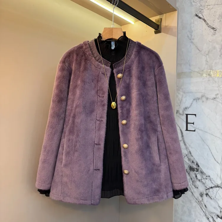 2025冬新款欧货毛毛加厚轻奢名媛风时尚宽松微胖大码外套921