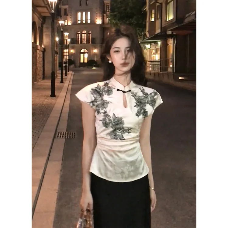 2025夏季新款新中式立领镂空盘扣刺绣上衣气质高腰显瘦A字半身裙