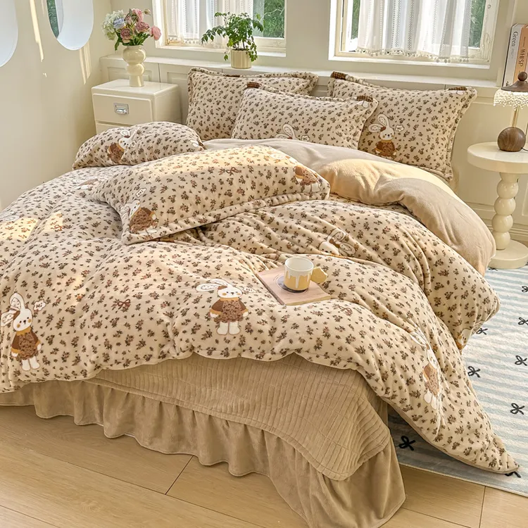 新款加厚冬季牛奶绒床盖款四件套家用保暖被套不掉毛防静电四件套