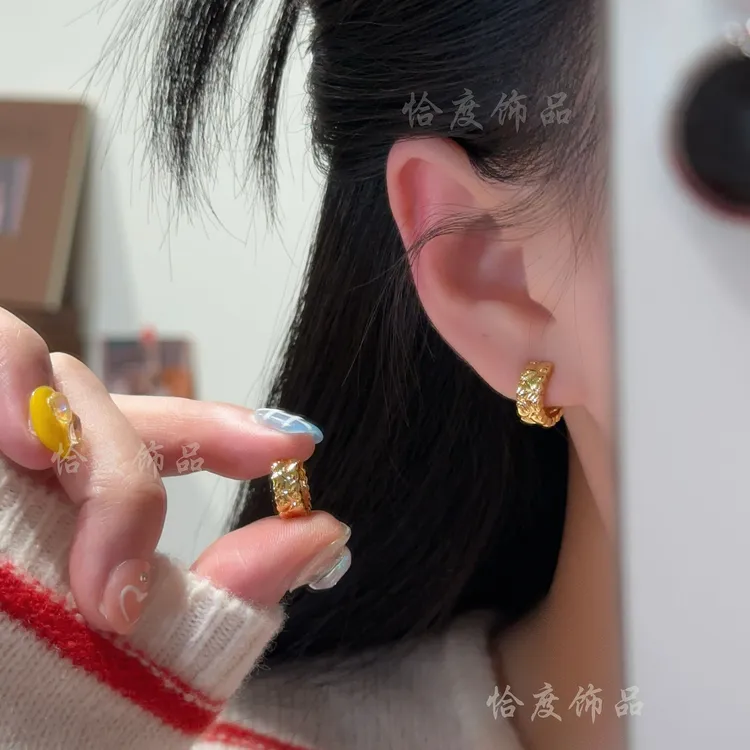 铜合金耳饰 【恰度】金色法式重工风纹理耳扣气质轻奢