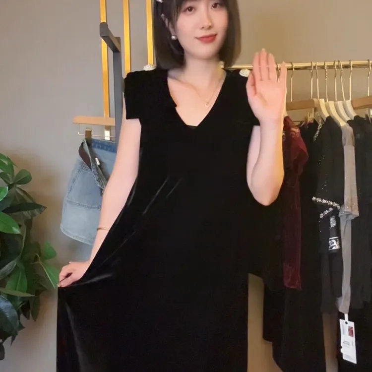 V领法式赫本风过膝长款气质丝绒黑色连衣裙