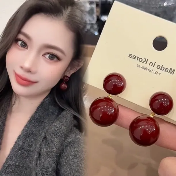 合金耳饰 新年款车里子红上下珠珠耳钉小众设计感耳环气质