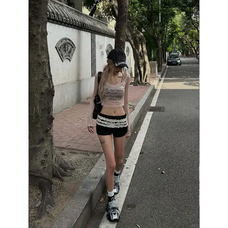 2025秋季新款纯欲风辣妹字母印花粉色长袖t恤女修身百搭短裤套装