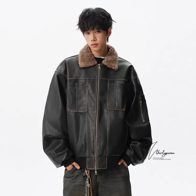 V37美式做旧羊羔毛翻领PU皮衣夹克男秋冬潮牌小众休闲加厚棉服潮