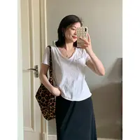 【现货清仓】花总吖【纯白情书】自然卷边设计V领亚麻棉T恤R425Y10226