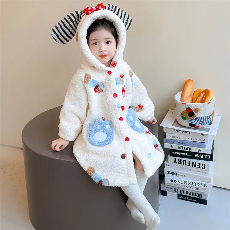 儿童睡袍珊瑚绒宝宝可穿式浴巾连帽睡衣女孩秋冬款法兰绒女童浴袍