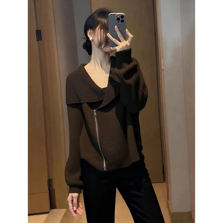 藏蓝色拉链设计感翻领松弛感针织衫毛衣可外穿内搭女秋冬新款上衣