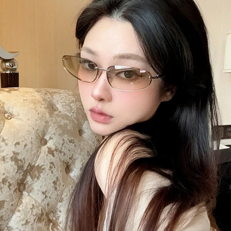 2025新款复古茶色渐变墨镜女y2k千禧风高级感网红拍照潮太阳眼镜