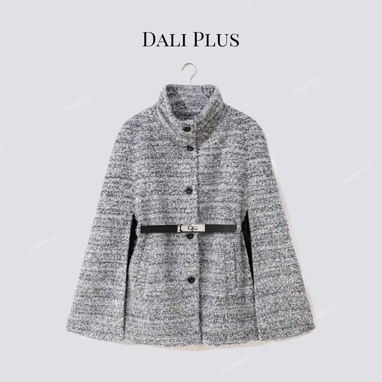 DALI PLUS“斗篷款95白鹅绒服” 雪花灰圈圈呢大衣-D5ST1548