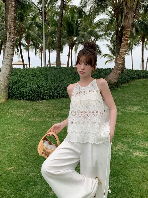 套装女夏季出游穿搭洋气休闲气质高级感小众无袖上衣阔腿裤两件套