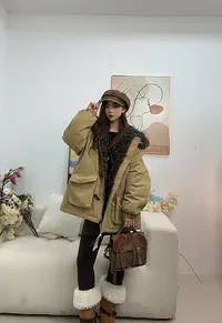 Y94区25725咖色女士翻领户外学院风保暖短款女装厚款