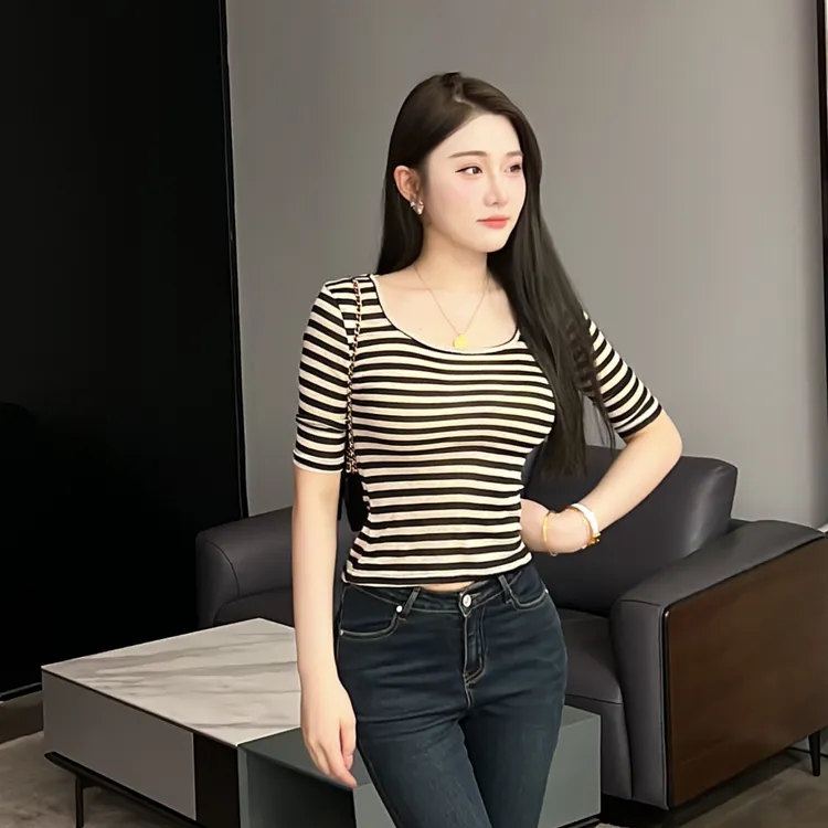 希野逸儿【吸氧计划】莱赛尔天丝条纹中袖T恤显瘦五分袖U领上衣女