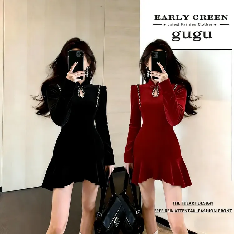 法式赫本风黑色立领正肩连衣裙女2026新款冬季高级感收腰a字短裙