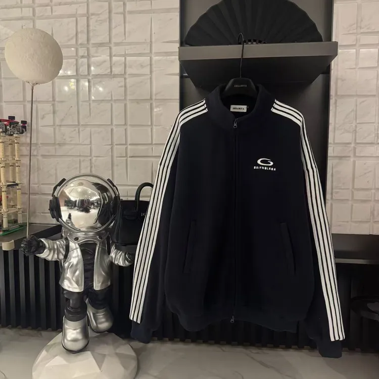 达人【柔软的酷】女款秋冬季大牌运动设计感毛绒开衫外套CP555