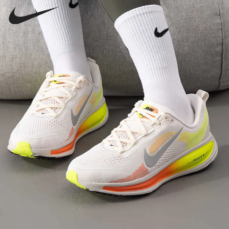 NIKE/耐克大童鞋耐克迈柔vomero18 运动休闲训练跑步鞋【流光风】