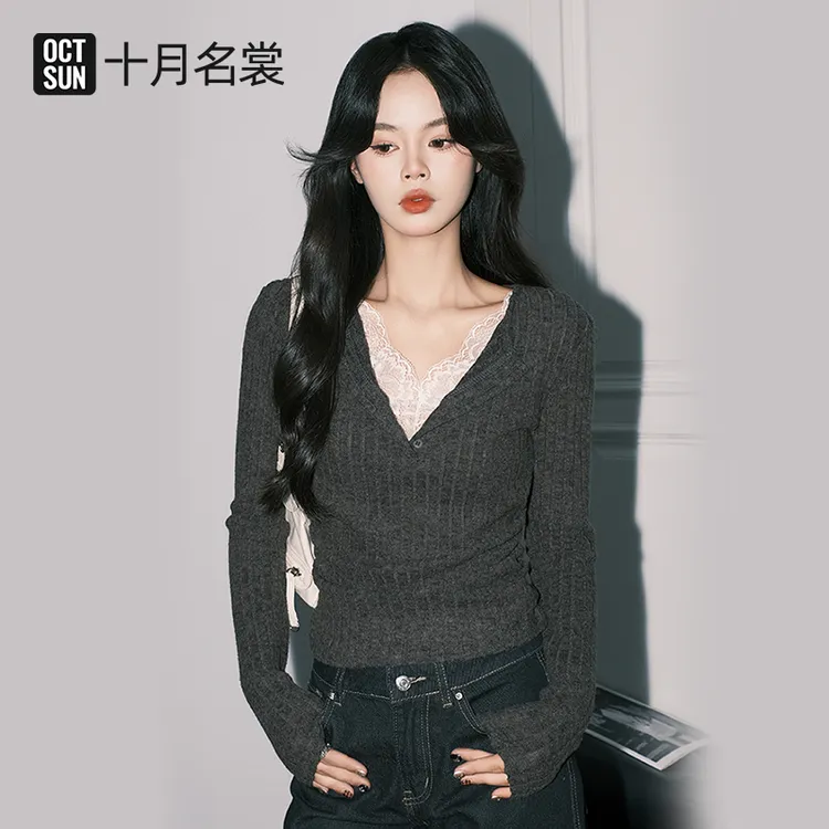 十月名裳孕妇设计蕾丝拼接假两件针织衫秋冬打底衫长袖针织上衣女
