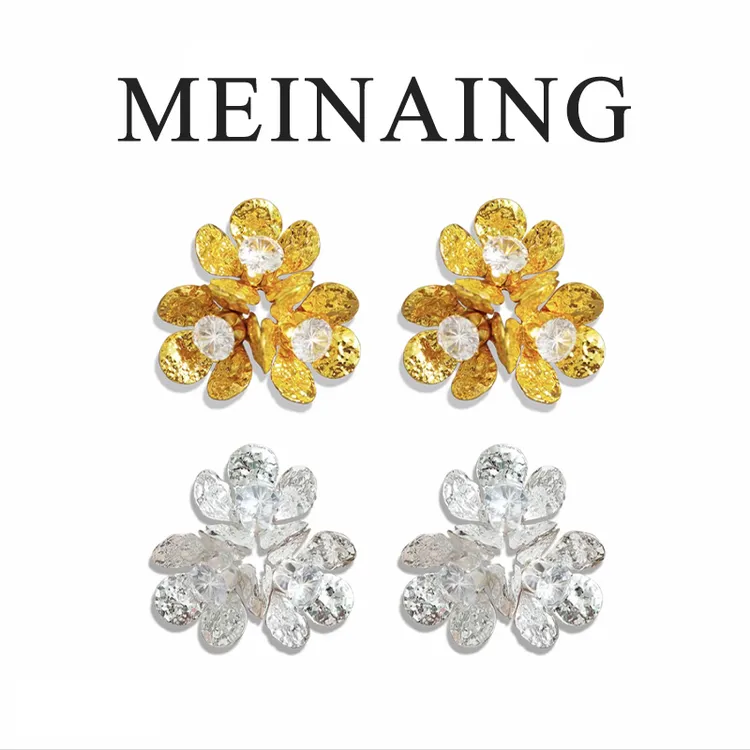 黄铜耳饰 【晶绽繁花】精致时尚金属立体耳钉肌理法式复古轻奢花瓣