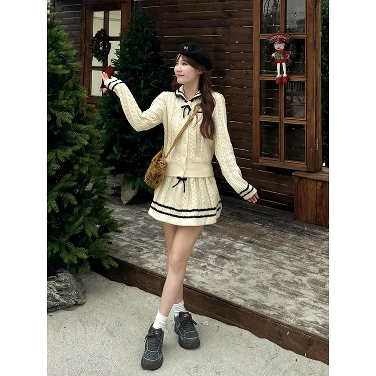 学院风辣妹撞色条纹长袖针织开衫女冬季高腰A字半身裙两件套1241