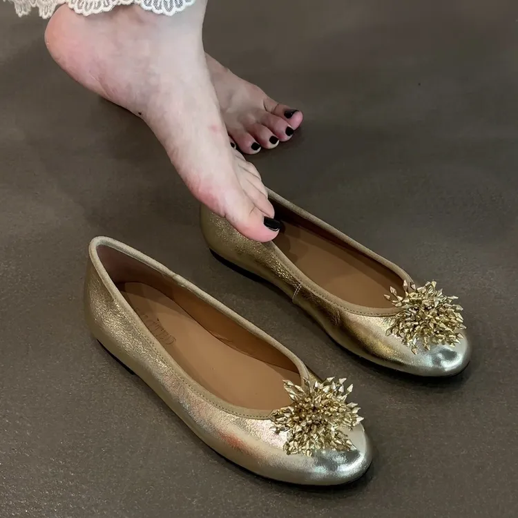 羊皮版~小众设计Diy花朵柳钉玛丽珍单鞋女真皮百搭浅口平底单鞋女