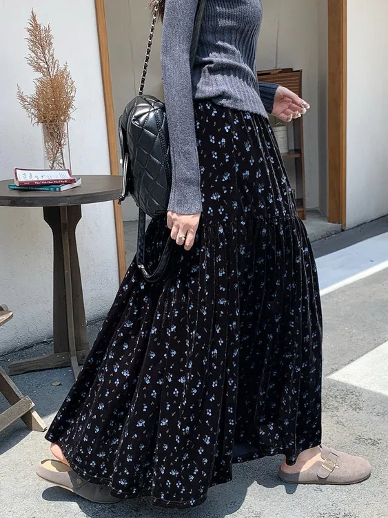 法式复古金丝绒碎花半身裙女秋冬2025新款高腰气质遮肉a字裙长裙