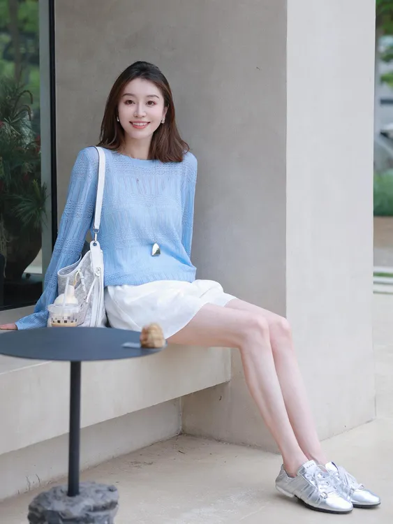 【蓝色泡泡】长袖宽松镂空女薄款针织衫百搭打底衫夏季高腰白色短裤